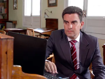 Jorge Garrido se hizo militar para investigar sobre la muerte de su padre Jorge Garrido se hizo militar para investigar sobre la muerte de su padre