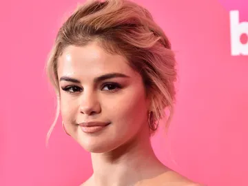 Selena Gomez en los premios Billboard Women in Music Selena Gomez en los premios Billboard Women in Music
