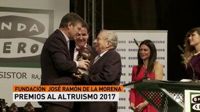 José Ramón de la Morena entrega los V Premios Al Altruismo