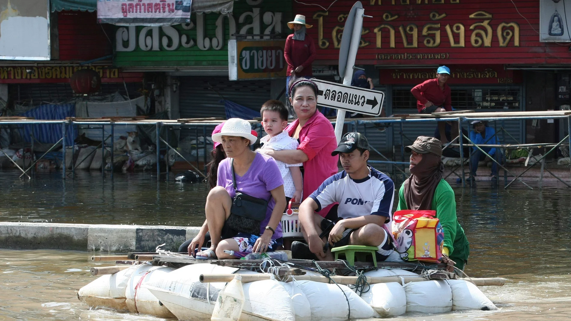 Víctimas de las inundaciones de Tailandia Víctimas de las inundaciones de Tailandia