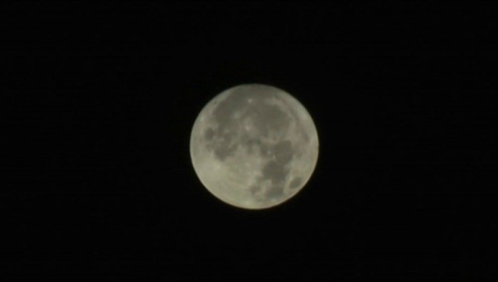 Imagen de una superluna