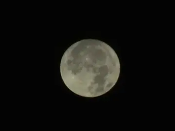 Imagen de una superluna Imagen de una superluna