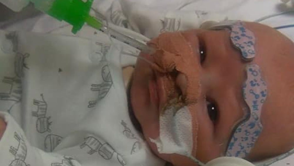 El pequeño Charlie Douthwaite