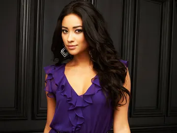 Shay Mitchell en 'Pretty Little Liars' Shay Mitchell en 'Pretty Little Liars'