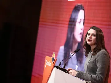 Inés Arrimadas en un mitin Inés Arrimadas en un mitin