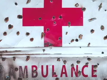 Atresmedia se une a Cruz Roja en una campaña solidaria Atresmedia se une a Cruz Roja en una campaña solidaria