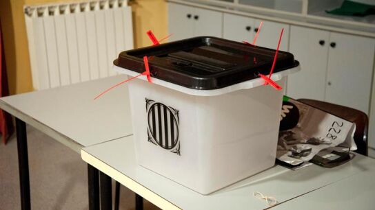 Urna utilizada en el refer&eacute;ndum ilegal del 1-O