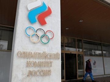 Vista del acceso al Comité Olímpico ruso en Moscú