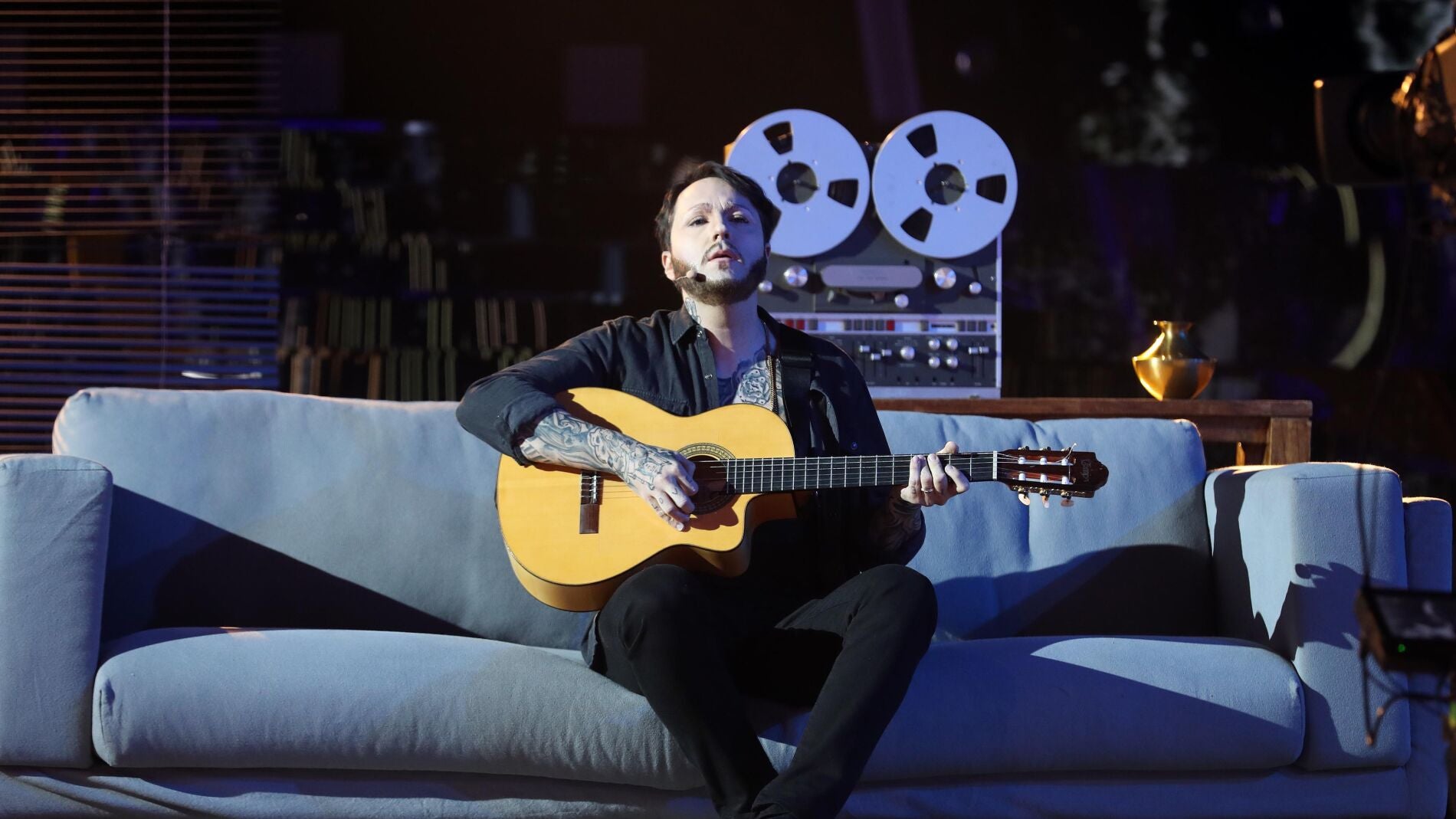 Un Ra&uacute;l P&eacute;rez melanc&oacute;lico se transforma en James Arthur para cantar 'Say you won&rsquo;t let go'