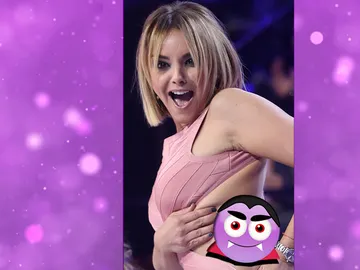 Chenoa recibe una inesperada 'mordidita' Chenoa recibe una inesperada 'mordidita'