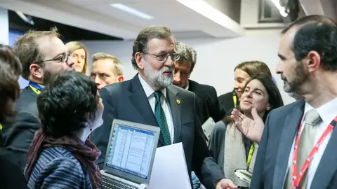 El presidente del Gobierno español, Mariano Rajoy, se dirige a los medios El presidente del Gobierno español, Mariano Rajoy, se dirige a los medios