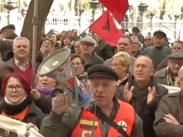 Un grupo de personas movilizadas por las pensiones Un grupo de personas movilizadas por las pensiones