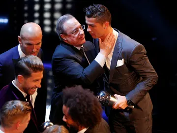 Florentino saluda a Cristiano Florentino saluda a Cristiano