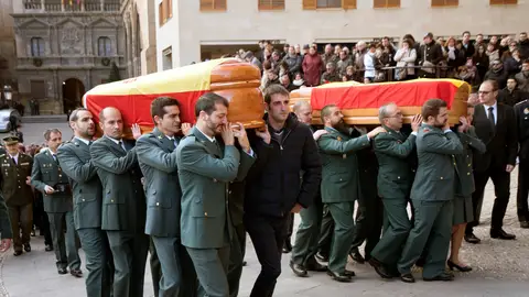 Funeral en la iglesia de Santa María de Alcañiz por los guardias civiles asesinados en Albalate del Arbopispo Funeral en la iglesia de Santa María de Alcañiz por los guardias civiles asesinados en Albalate del Arbopispo