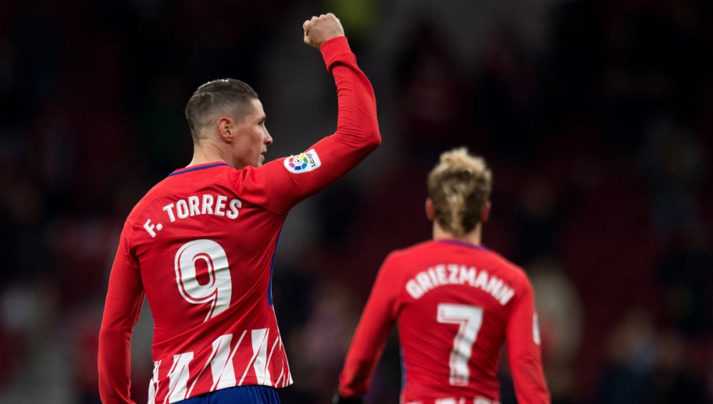 Fernando Torres celebra un gol