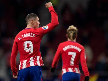 Fernando Torres celebra un gol