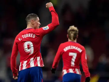 Fernando Torres celebra un gol Fernando Torres celebra un gol