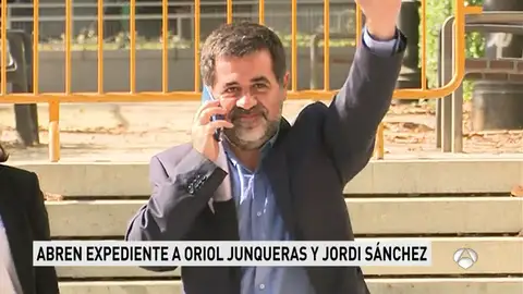 Instituciones Penitenciarias abre expediente a Oriol Junqueras y Jordi Sánchez por sus mensajes grabados en prisión y emitidos en mítines Instituciones Penitenciarias abre expediente a Oriol Junqueras y Jordi Sánchez por sus mensajes grabados en prisión y emitidos en mítines