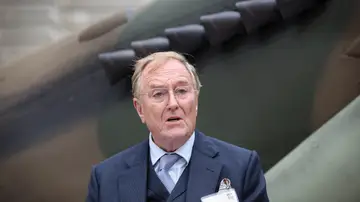 Robert Hardy Robert Hardy