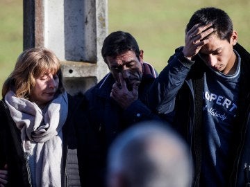 Más de un centenar de amigos y vecinos de Ana Enjamio se han reunido hoy en su aldea natal del municipio coruñés de Boqueixón para homenajear su memoria cuando se cumple un año de tan triste muerte