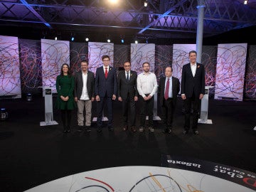Los representantes de los siete partidos que han participado en el debate a siete previo al 21D