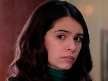 Claudia Traisac es Vicky Claudia Traisac es Vicky