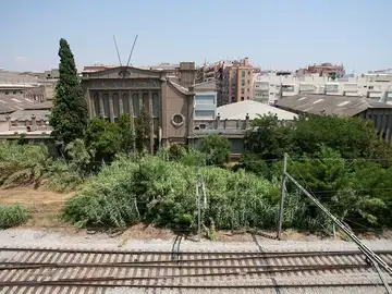 Imagen de la fábrica que Uralita tenía entre las localidades de Cerdanyola y Ripollet (Barcelona) Imagen de la fábrica que Uralita tenía entre las localidades de Cerdanyola y Ripollet (Barcelona)