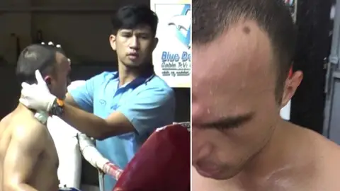 Terrible codazo en un combate de Muay Thai Terrible codazo en un combate de Muay Thai