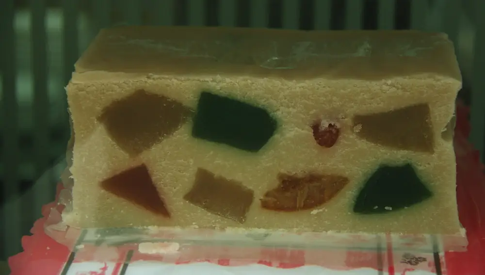 Turrón de frutas, vaya tela... Turrón de frutas, vaya tela...