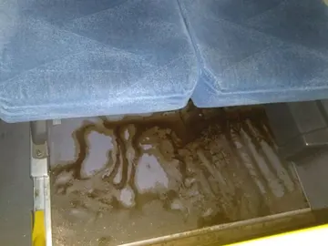 Imagen de la sustancia abrasiva en el autobús Imagen de la sustancia abrasiva en el autobús
