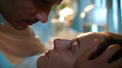 Fidel se disculpa con Susana y le promete casarse con ella cuanto antes