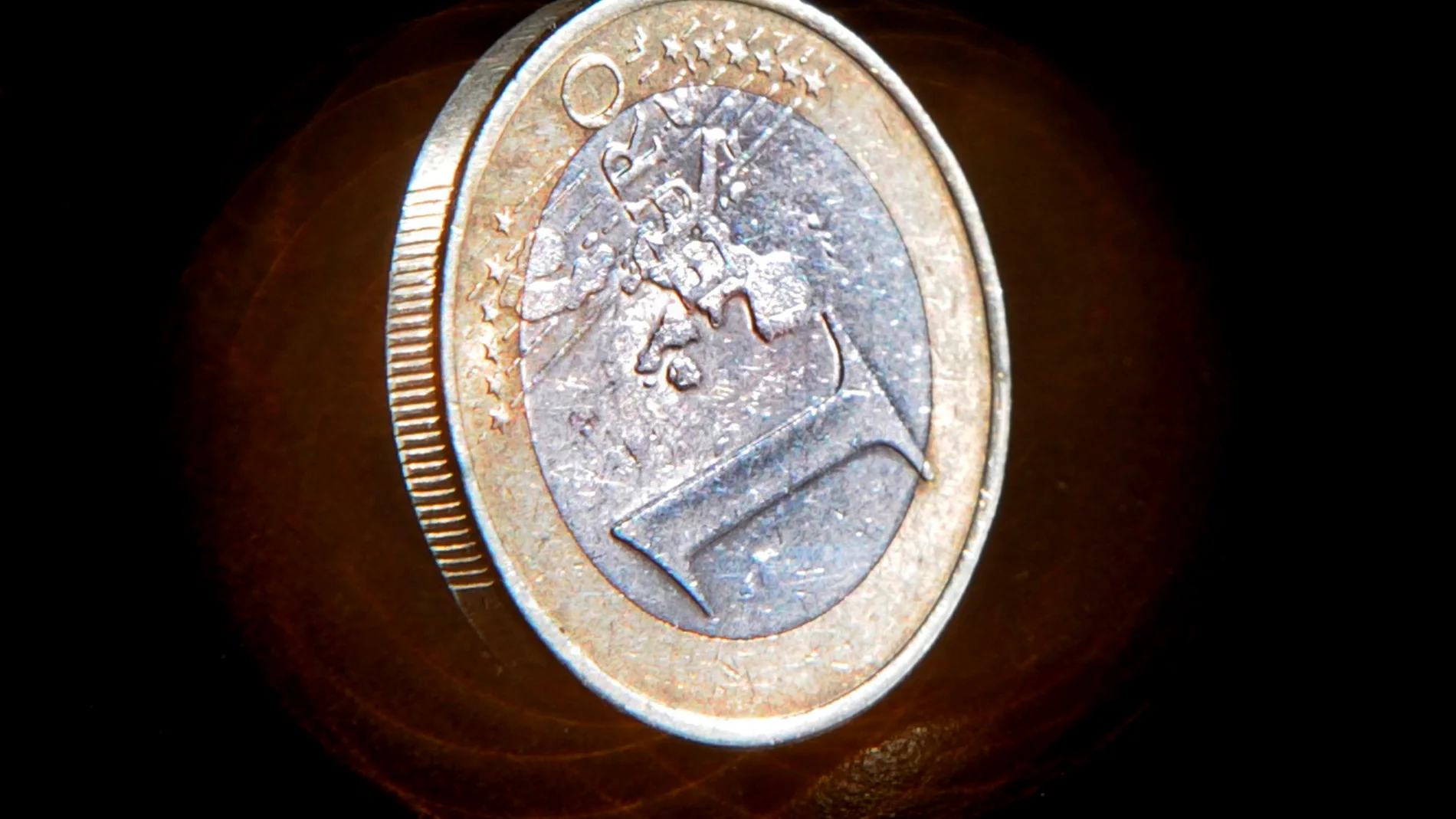 La justicia europea avala la multa por los datos del déficit valenciano Imagen de una moneda de un euro La justicia europea avala la multa por los datos del déficit valenciano Imagen de una moneda de un euro