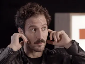 Álex Gadea sobre el rodaje a una única toma: "El bombazo era real, ibamos con tapones" Álex Gadea sobre el rodaje a una única toma: "El bombazo era real, ibamos con tapones"