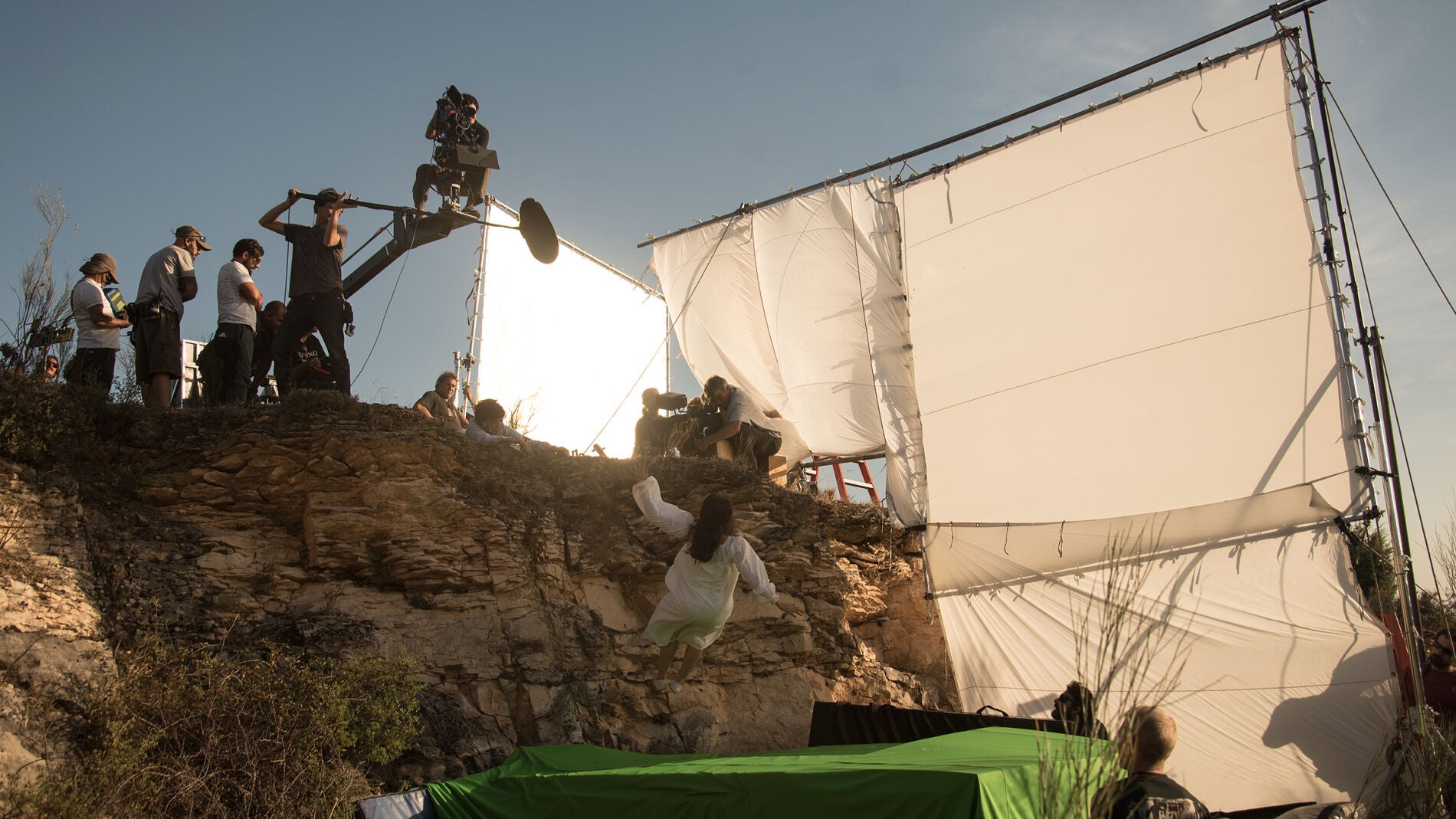 Asistimos al impactante rodaje del acantilado 