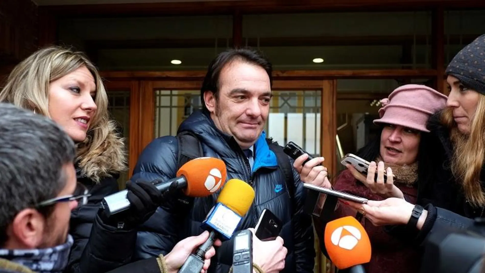 El abogado de la menor cuyos padres denunciaron presuntos abusos sexuales por parte de tres exjugadores de la Arandina El abogado de la menor cuyos padres denunciaron presuntos abusos sexuales por parte de tres exjugadores de la Arandina