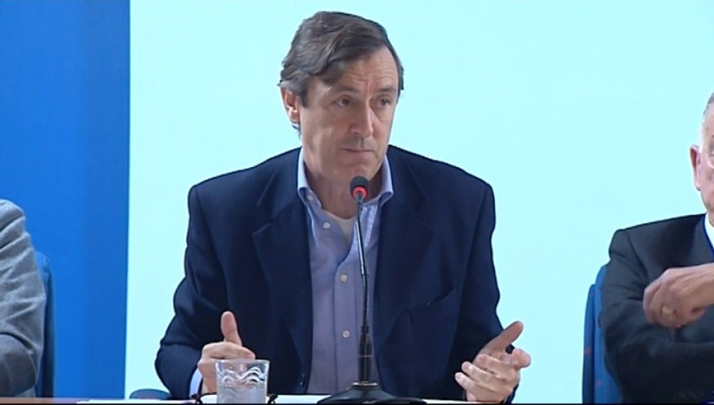 Hernando pide a Ciudadanos que "no tire la toalla" y que no "frustre" las "expectativas" de los catalanes