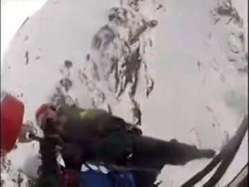 Rescatan en helicóptero a dos alpinistas en Sierra Nevada 