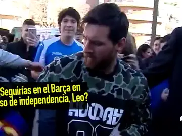 La reacción de Messi al ser preguntado por la cláusula 'anti-independencia' que impuso al Barça La reacción de Messi al ser preguntado por la cláusula 'anti-independencia' que impuso al Barça
