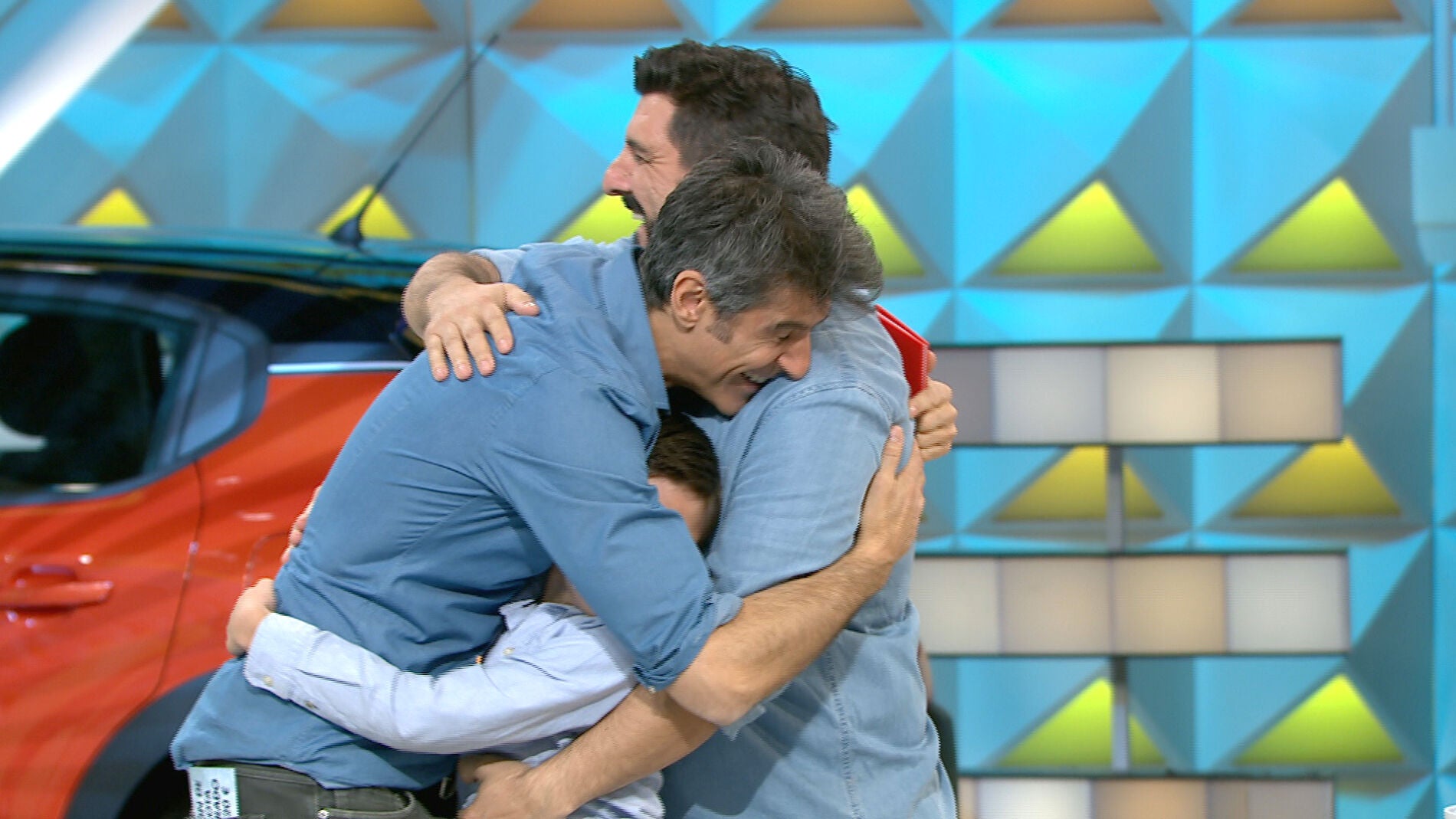 El plat&oacute; de 'La ruleta de la suerte' se llena de alegr&iacute;a con el incre&iacute;ble premio del Especial Ni&ntilde;os