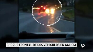 Un espectacular accidente en el municipio coruñés de Arzúa se salda con tres heridos