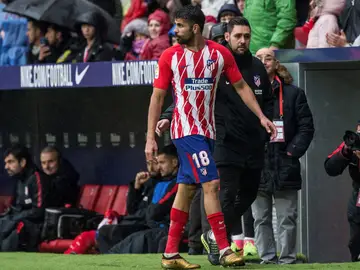 Diego Costa, tras ser expulsado ante el Getafe Diego Costa, tras ser expulsado ante el Getafe