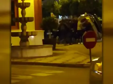 Choque racial en la localidad sevillana de Pedrera. Choque racial en la localidad sevillana de Pedrera.