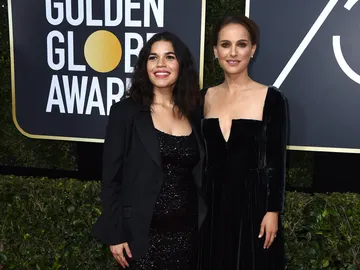 America Ferrera y Natalie Portman America Ferrera y Natalie Portman