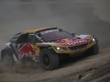 Stéphane Peterhansel, en acción en el Dakar 2018 Stéphane Peterhansel, en acción en el Dakar 2018