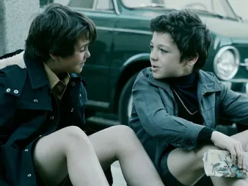 Así comienza la bonita historia de amistad de Miguel y Sastre, protagonistas de 'Apaches' Así comienza la bonita historia de amistad de Miguel y Sastre, protagonistas de 'Apaches'