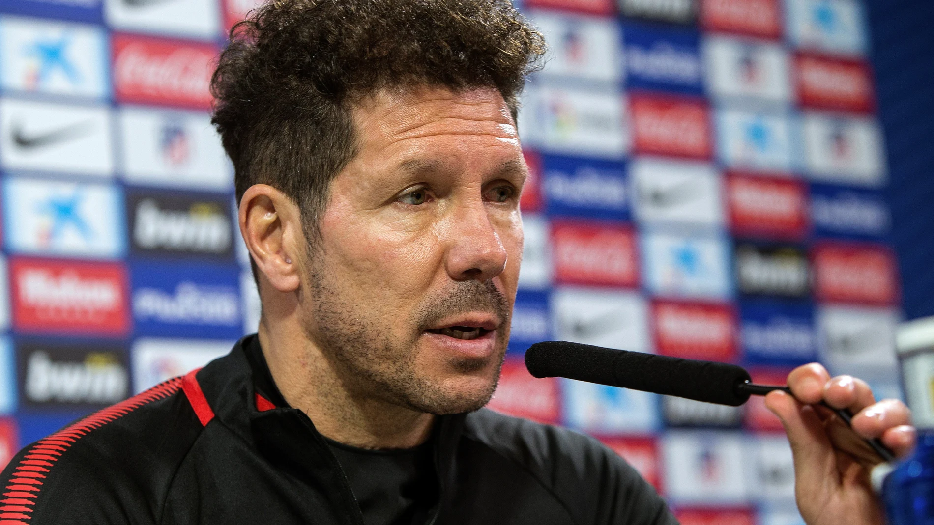 Simeone durante la rueda de prensa previa al Lleida Simeone durante la rueda de prensa previa al Lleida