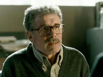 El padre de Miguel le cuenta toda la verdad a su hijo: "Firmé cosas que no debía" El padre de Miguel le cuenta toda la verdad a su hijo: "Firmé cosas que no debía"