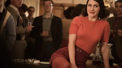 Rachel Brosnahan en 'The Marvelous Mrs Maisel' Rachel Brosnahan en 'The Marvelous Mrs Maisel'