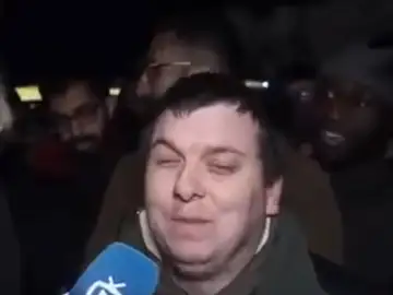 Un aficionado ciego del Arsenal se toma a cachondeo la derrota Un aficionado ciego del Arsenal se toma a cachondeo la derrota