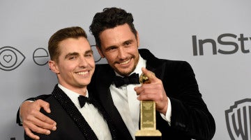 James Franco junto a su hermano Dave Franco James Franco junto a su hermano Dave Franco